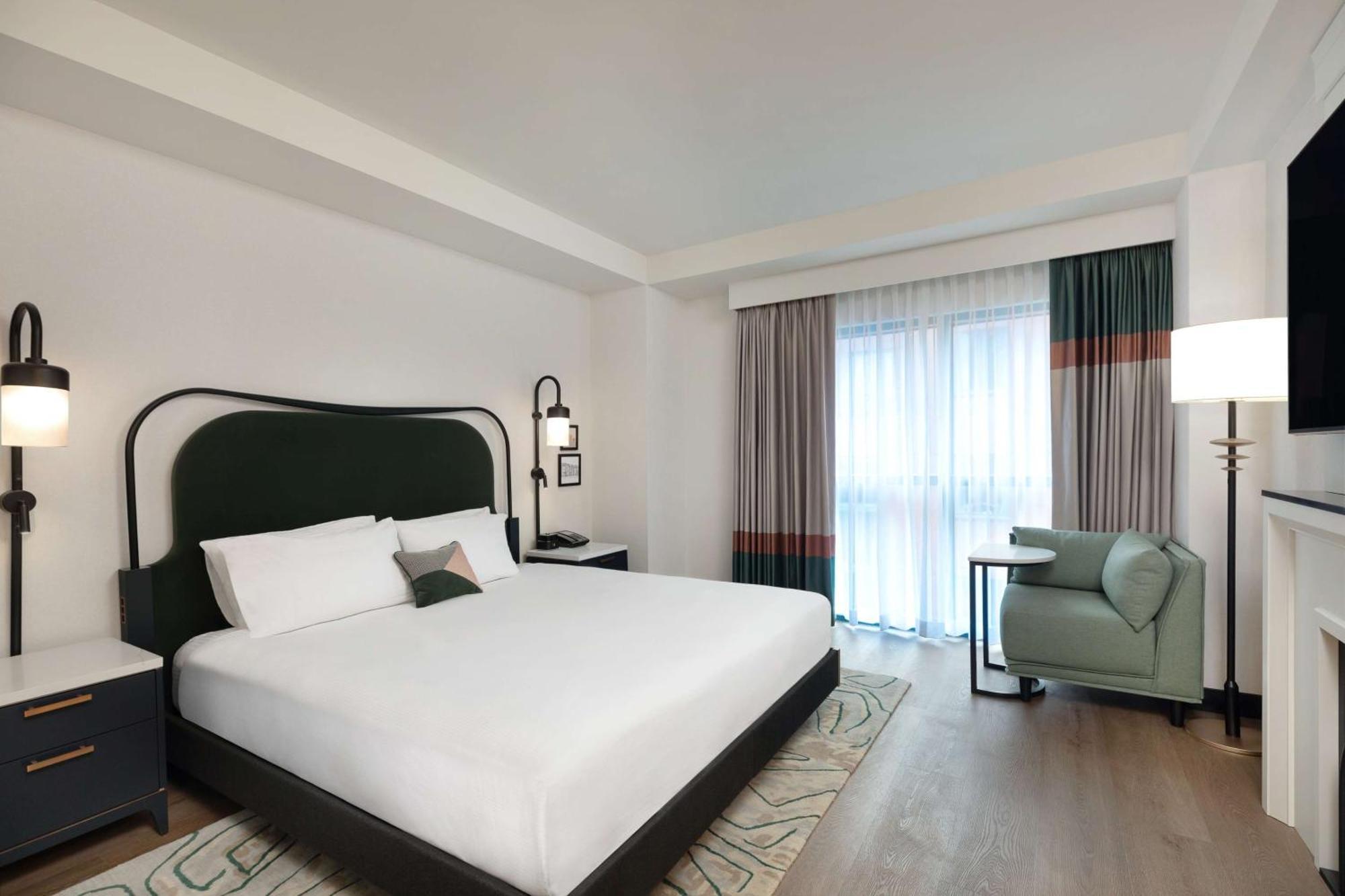 Pennyweight Hotel Boston, Curio Collection By Hilton Exterior photo
